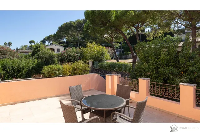 Villa in Antibes, French Riviera