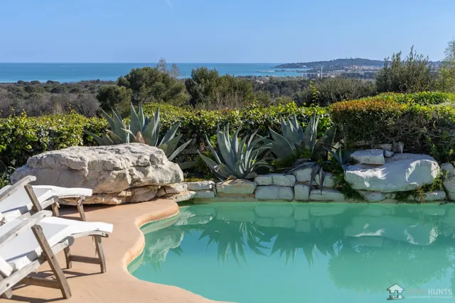 Villa in Villeneuve Loubet, French Riviera