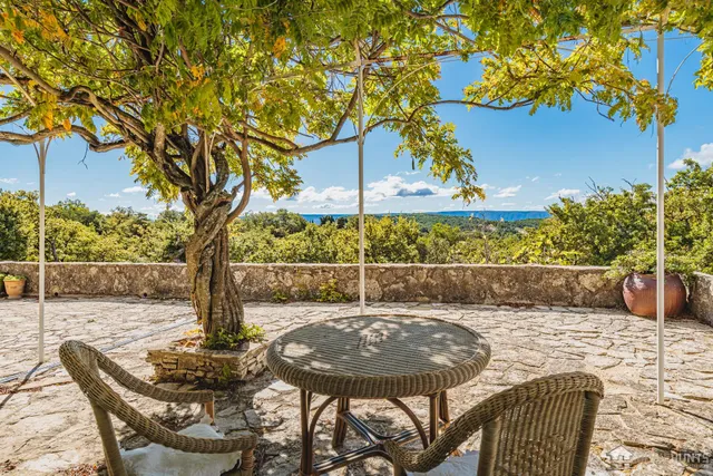 Villa in Murs, Provence - Var