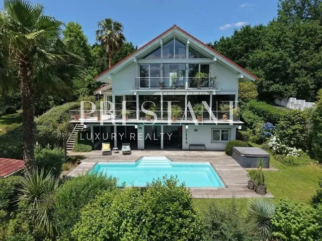 Anglet Biarritz, Contemporary villa for sale, open view