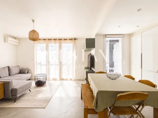 Biarritz – Bright duplex with terrace just steps from Place Clémenceau