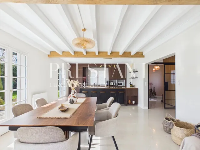 Basque family home with swimming pool and open views