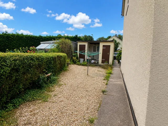 2 St Nicholas Court, Caerphilly CF83 1DJ