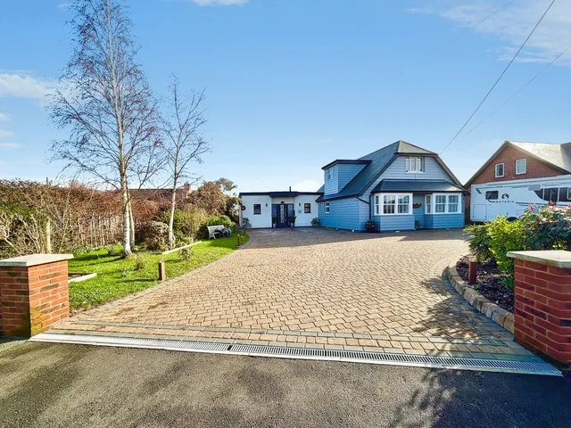70 Palmers Road, Wootton PO33 4NE