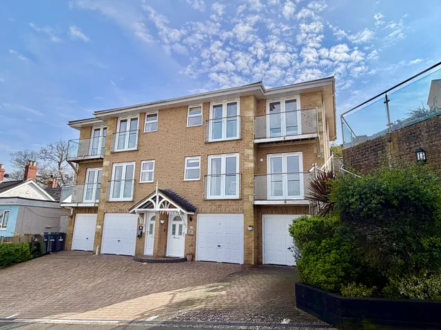 3 Prospect Mews Prospect Road, Shanklin PO37 6FE