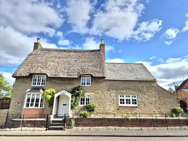 33 St Edmunds House, Warkton Kettering NN16 9XF