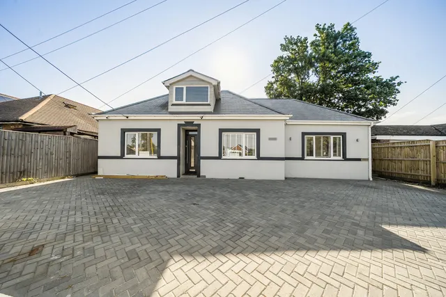 Ballantrae Gorley Road, Ringwood BH24 1TN
