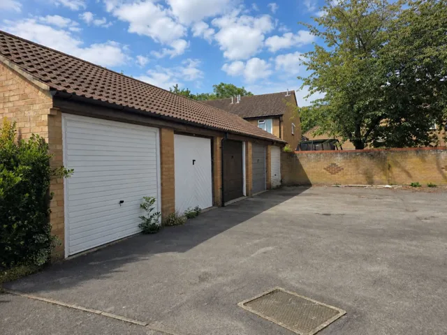 11 Ripplewood, Southampton SO40 4SH