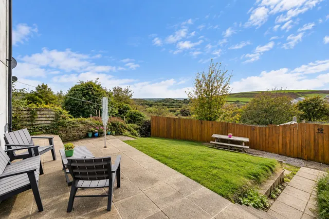 1 Brentin Views, St. Austell PL26 7FA