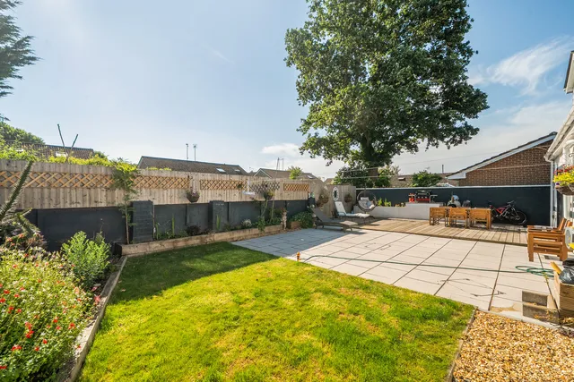 Ballantrae Gorley Road, Ringwood BH24 1TN