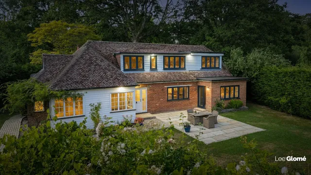 Whitecott Durfold Wood, Plaistow RH14 0PL