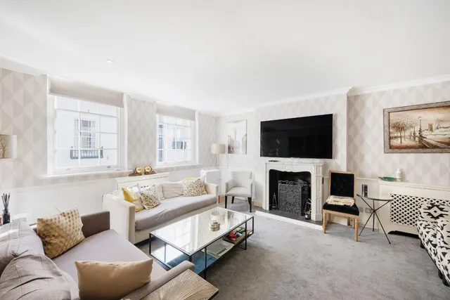 Eaton Mews North, Belgravia, London SW1X
