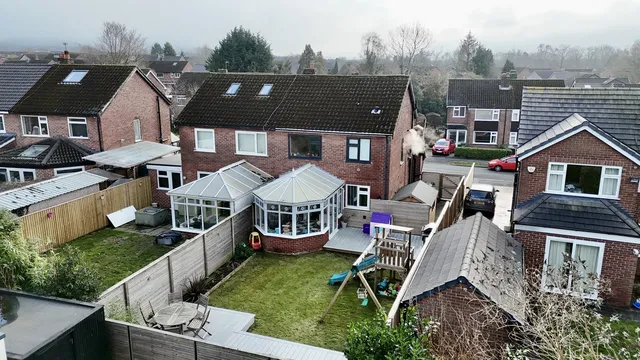 19 Brookside Avenue, Poynton SK12 1PW