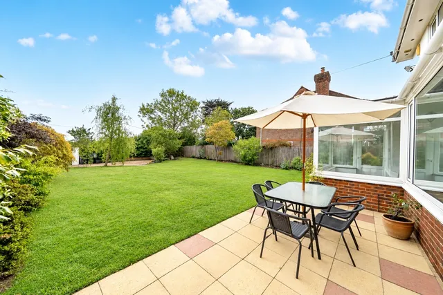 Birchwood Grove Road, Burgess Hill, RH15
