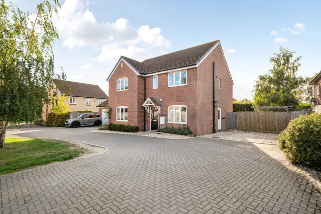 Bourne Way, Burbage, SN8
