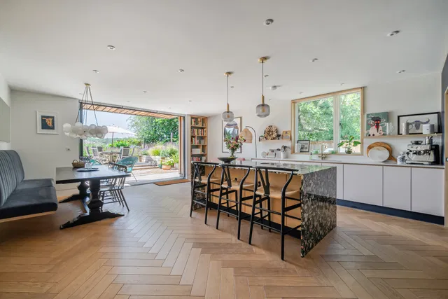 Winter Hill Road, Maidenhead, SL6