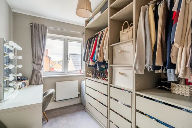 Muntjac Drive, Stratford-Upon-Avon, CV37