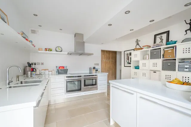 Upper Lansdown Mews, Lansdown, BA1