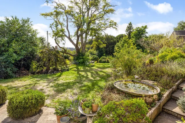 Commercial Road, Chalford Hill, GL6