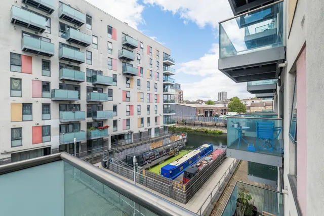 Stainsby Road, London, E14