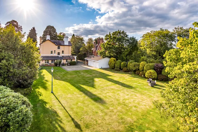 Broadwater Down, Tunbridge Wells, TN2