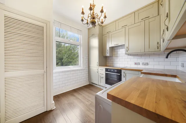 Drayton Bridge Road, Hanwell, W7
