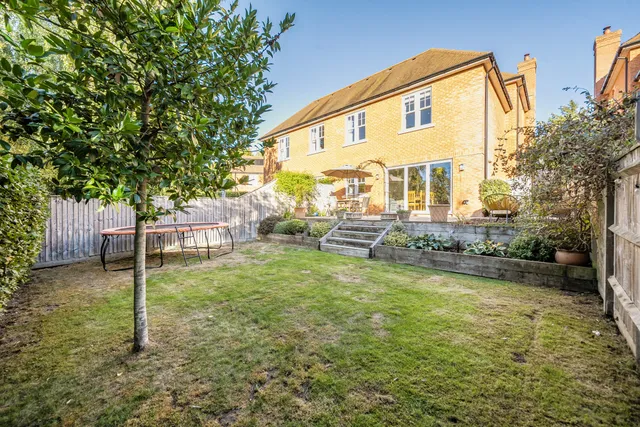 Mortimer Close, Kings Worthy, SO23