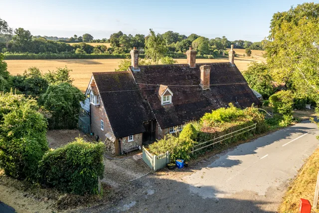 Longwood Dean Lane, Nr Owslebury, SO21