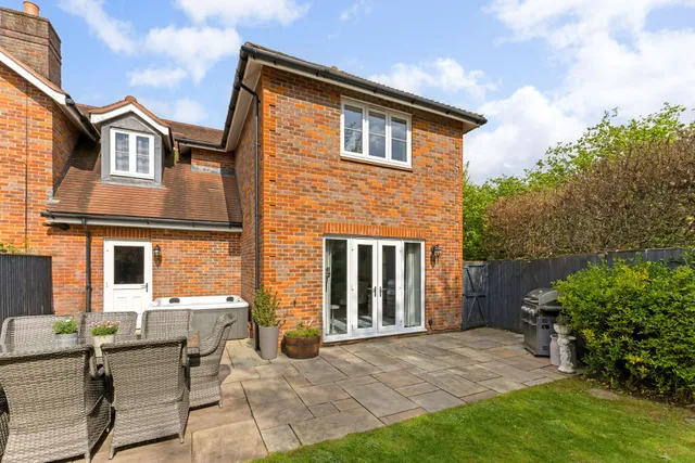Windmill Lane, Bledlow Ridge, HP14