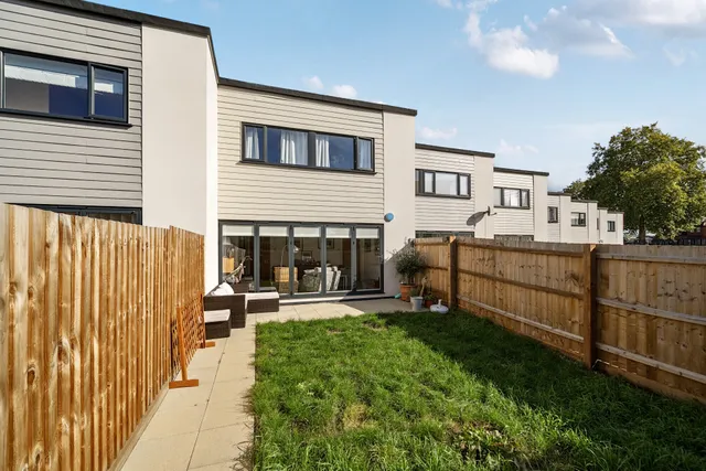 Cavalry Crescent, Windsor, SL4
