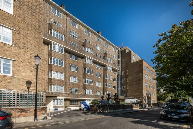 Stanford Road, London, W8