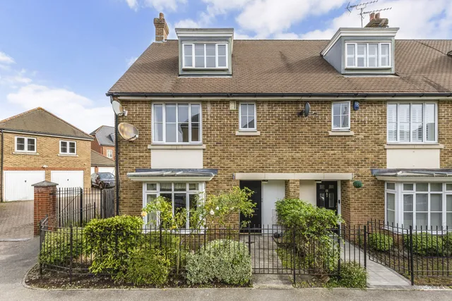 Lady Aylesford Avenue, Stanmore, HA7
