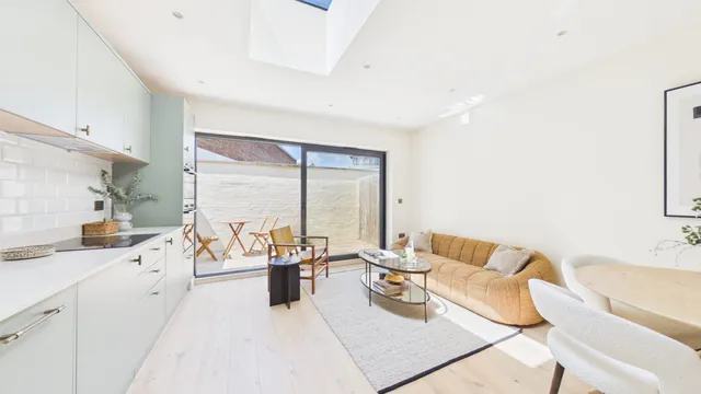 Brixton Hill, London, SW2