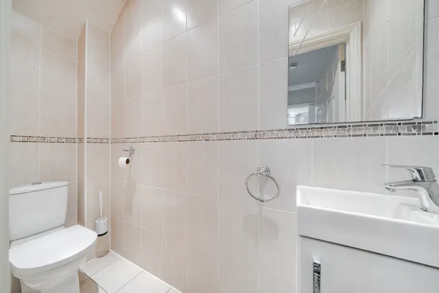 Churchview Close, Caterham, CR3