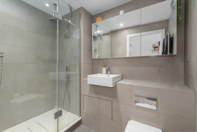 Hawthorne Crescent, London, SE10