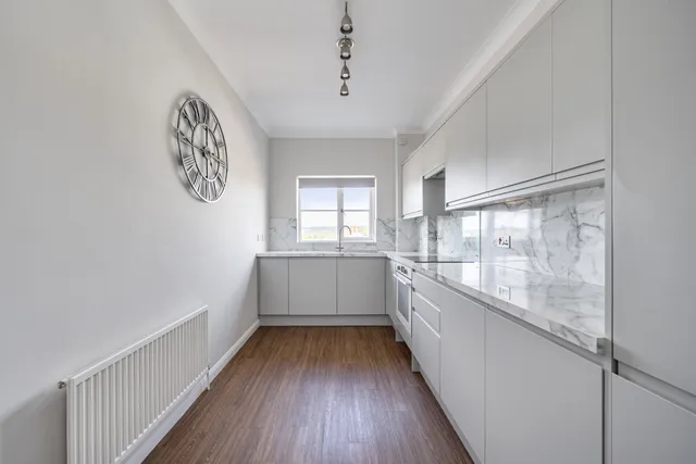 St. Johns Hill, Sevenoaks, TN13