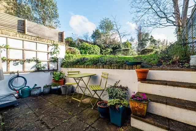 Eliot Hill, London, SE13