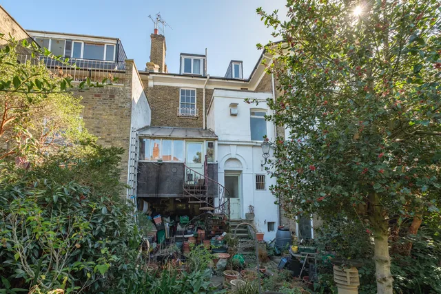 Camden Road, London, N7