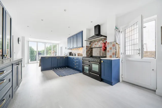 Watling Knoll, Radlett, WD7