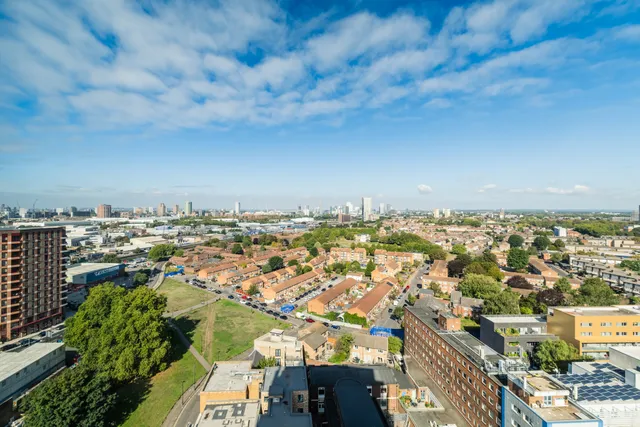 Barking Road, London, E16