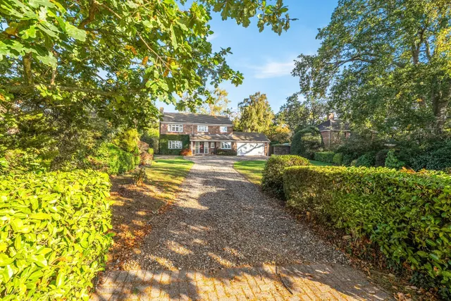 Garden Close Lane, Newbury, RG14
