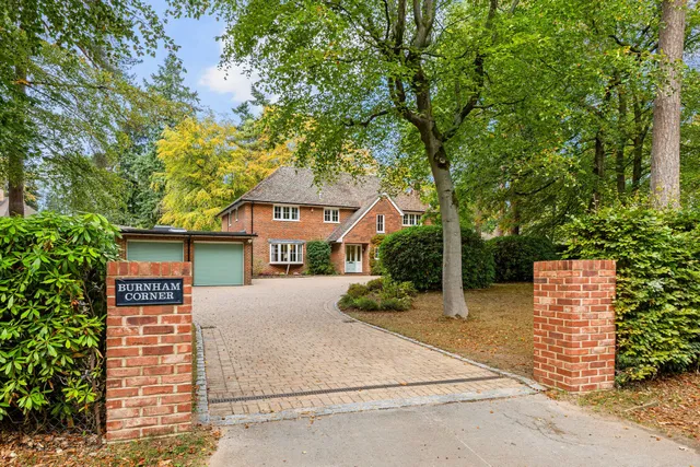 Gough Road, Fleet, GU51
