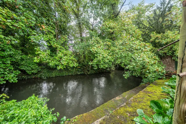 North Road, Hertford, SG14