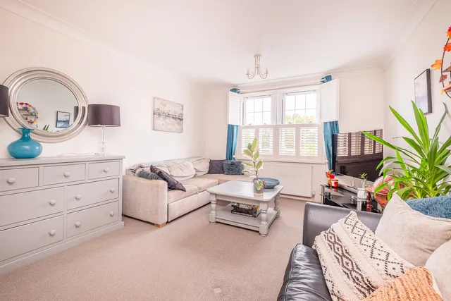 Home Park Walk, Kingston Upon Thames, KT1