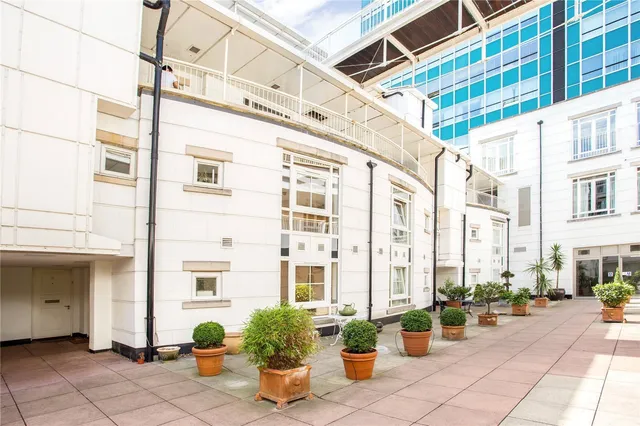 Marylebone Road, London, NW1