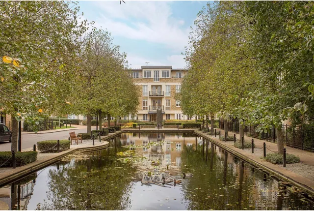 Melliss Avenue, Richmond, TW9