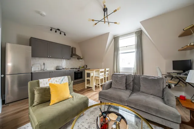 Epple Road, London, SW6