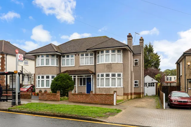Kenton Lane, Harrow, HA3