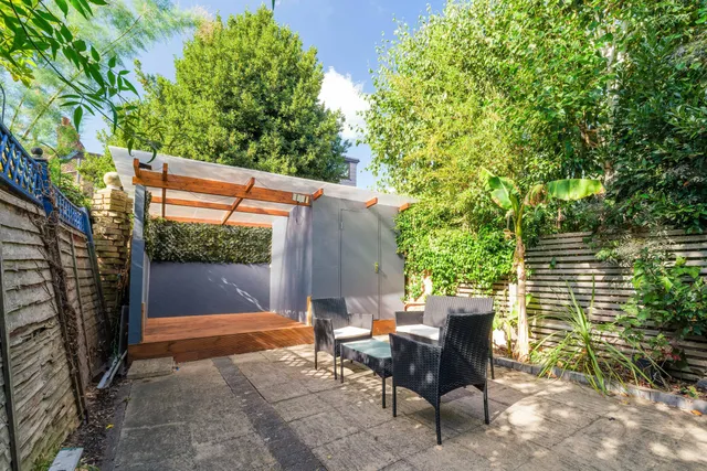 Longhurst Road, London, SE13