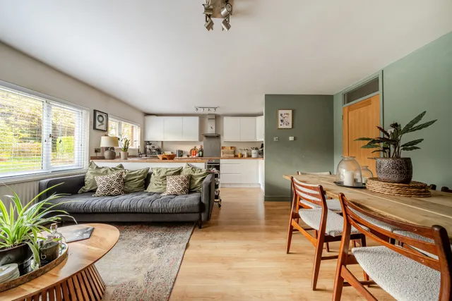 Hickling Way, Harpenden, AL5